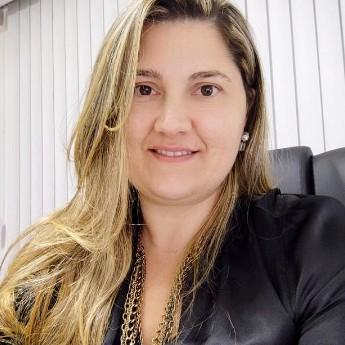 CLARA ÚRSULA CARVALHO DE ALBUQUERQUE PEREIRA