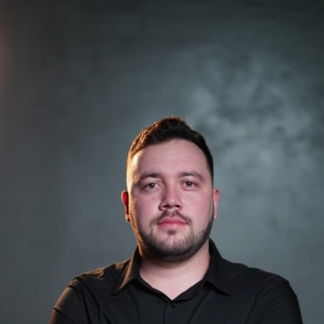 MOISÉS N. CORDOVA