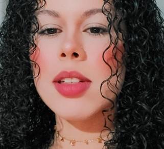 Camille Ferreira Rodrigues de Lacerda