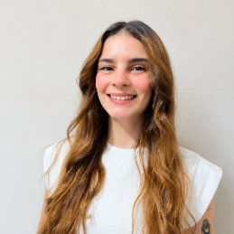 LETÍCIA FARIA