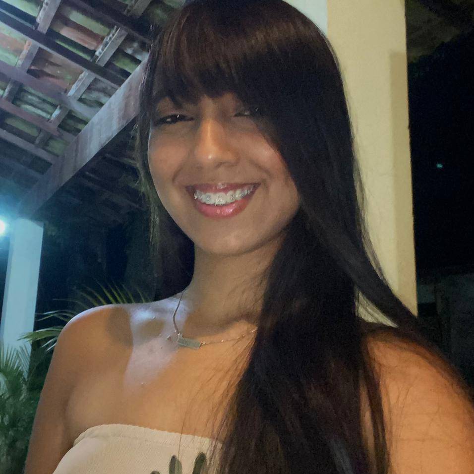 ANA KAROLLYNA MOURA DA SILVA