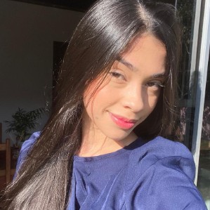 Alana Araujo