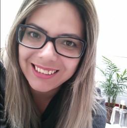 VIVIAN SANTOS