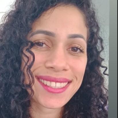 ISABELA CORREIA