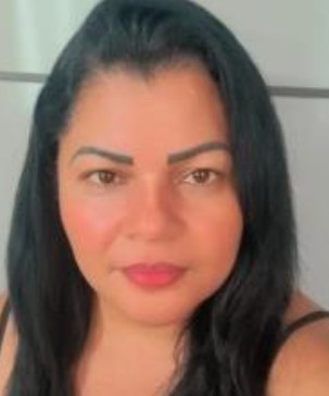 Eliza Santos Divino
