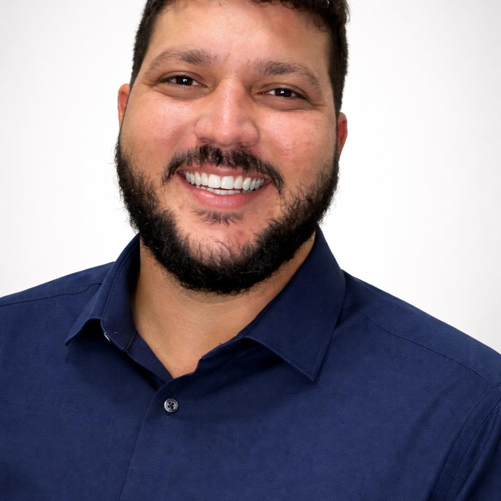 MAURICIO AYRES LÚCIO BATISTA