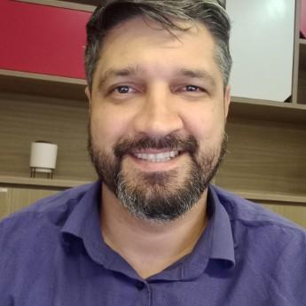 IVENS ADELINO Guedes