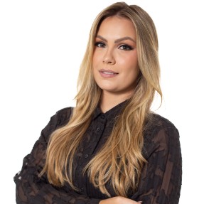 LÍVIA REZENDE SILVEIRA