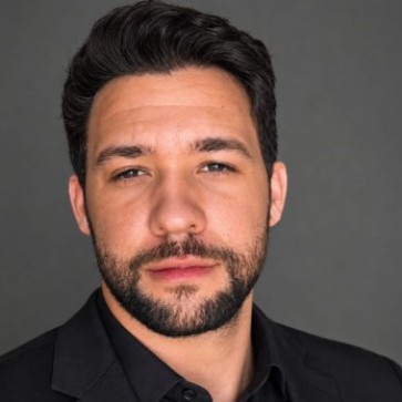 Flávio De Oliveira