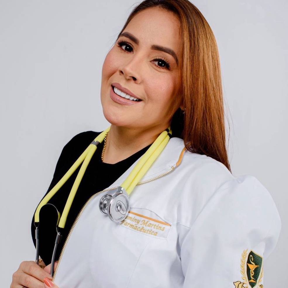 YASMINY ALVES LOPES MARTINS
