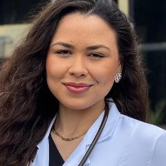 Lívia Deliberador Nunes Kluivert
