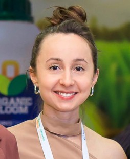 Angélica Calandrelli