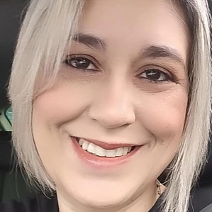 Eliane Aparecida de Oliveira Reis