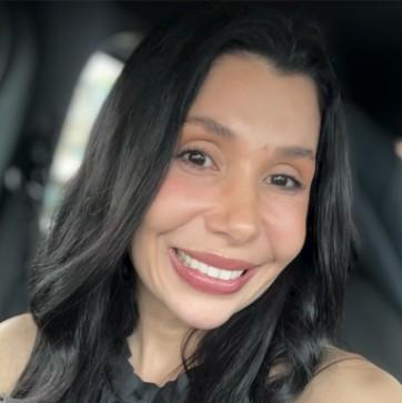 Monique Silva Casanova
