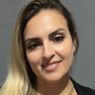 Juliana Christina Lemos