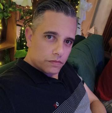 William C. Oliveira