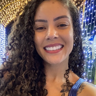 Ana Claudia Mariano