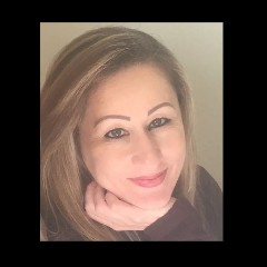 Claudia Lúcia Lozano Signoretti